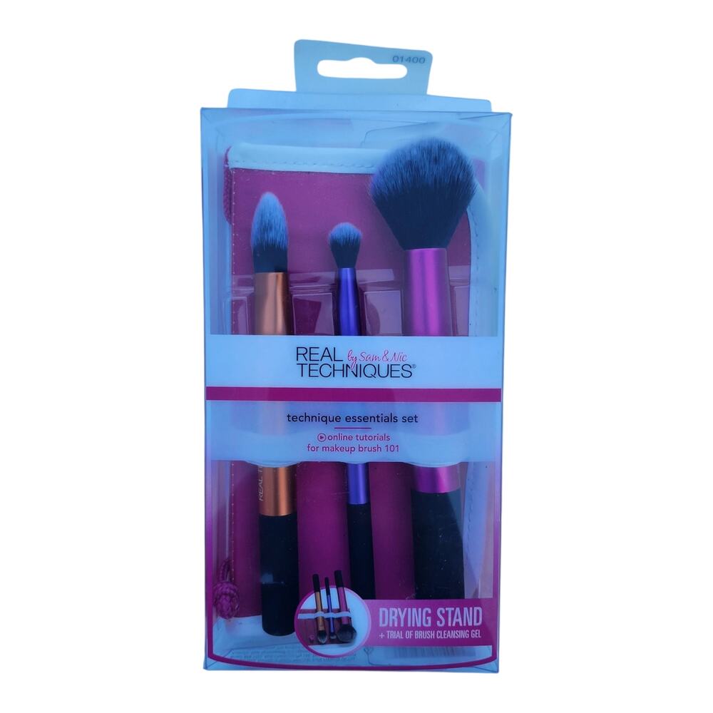 Real Techniques Essentials Set Sam & Nic w/ Drying Stand & Brush Cleansing Gel
